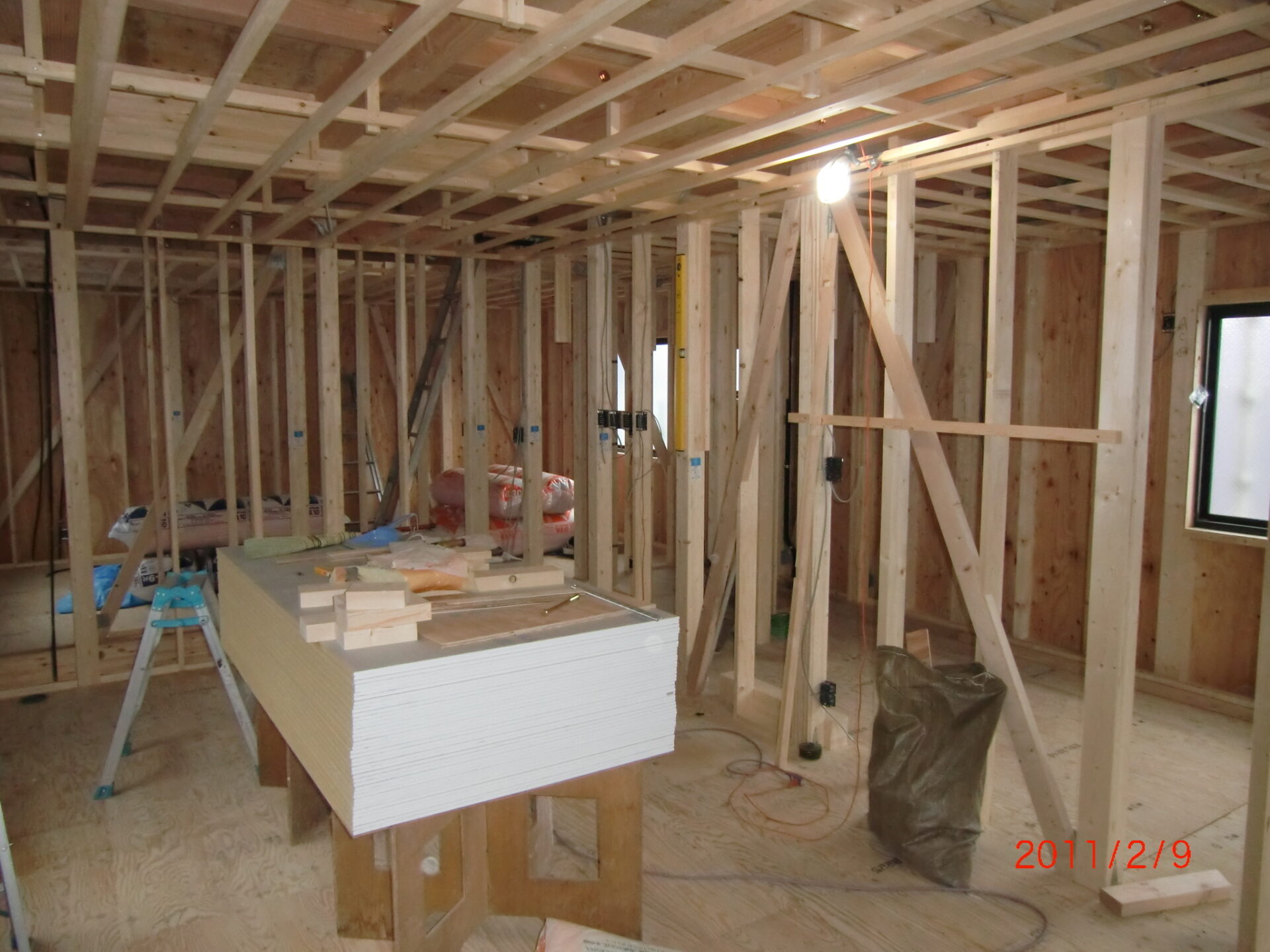 壁・天井の下地組立です。